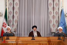 حجت الاسلام کریمی، آیت الله دکتر رئیسی و حجت الاسلام والمسلمین محسنی اژه ای در جلسه مسئولان عالی قضائی