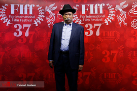 علی نصیریان در ششمین روز سی و هفتمین جشنواره جهانی فیلم فجر