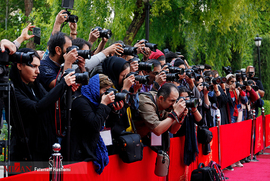 عکاسان و خبرنگاران در اختتامیه سی‌و‌هفتمین جشنواره جهانی فیلم فجر