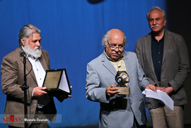 ایرج راد، بهزاد فراهانی و علی آزادنیا در شانزدهمین جشن بازیگر خانه تئاتر
