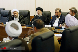 محسن رضایی، آیت الله رئیسی و آیت الله آملی لاریجانی در جلسه مجمع تشخیص مصلحت نظام
