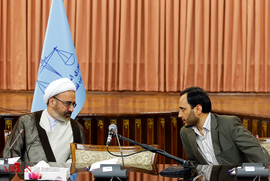علی بهادری جهرمی و حجت الاسلام محمد مصدق در جلسه هم اندیشی وکلای دادگستری با رئیس قوه قضاییه