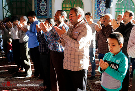  اقامه نماز عید سعید فطر در آستان مقدس امامزاده شعیب علیه اسلام سبزوار 