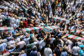 مراسم تشییع پیکر مطهر ۱۵۰ شهید دفاع مقدس در تهران - ۲