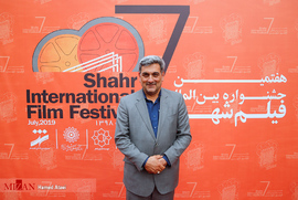 پیروز حناچی در اختتامیه هفتمین جشنواره فیلم شهر