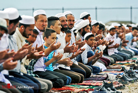 نماز عید سعید قربان در بندر ترکمن