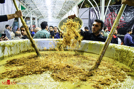 پخت و توزیع ۸۴ تن آش نذری ۲۸ صفر در شیراز
