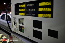 وضعیت پمپ بنزین‌ها در شب سهمیه بندی