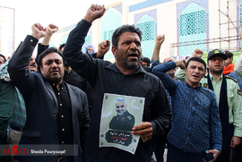 راهپیمایی و عزاداری مردم در پی شهادت سردار سلیمانی - کیش