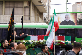 تشییع پیکر دو تن از شهدای سانحه هوایی در تهران