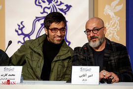 امیر آقایی و محمد کارت در نشست خبری فیلم سینمایی شنای پروانه