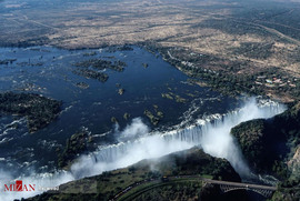 رودخانه زامبزی و آبشار ویکتوریا در آفریقا
