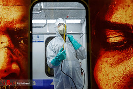 در راستای حفظ سلامت شهروندان و کنترل ویروس کرونا در تهران، واگن‌های مترو در ساعت‌های مشخصی ضدعفونی می‌شوند.
