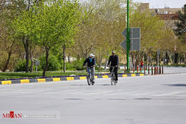 اجرای طرح فاصله گذاری اجتماعی در روز طبیعت - اصفهان