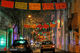 حال و هوای خیابان های تهران در شب میلاد امام زمان (عج)
