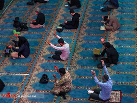 مراسم احیاء شب نوزدهم ماه مبارک رمضان در شیراز 