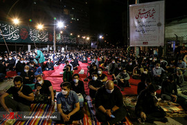 مراسم احیاء شب بیست و یکم ماه مبارک رمضان در باغ فیض تهران