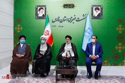 نشست خبری در پایان سفر به استان فارس 