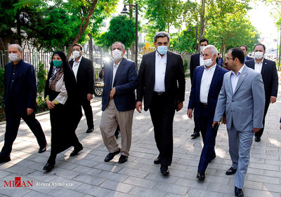 حضور حناچی شهردار تهران در آیین بهره برداری از پیاده راه استاد شهریار