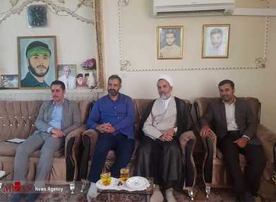 دیدار حجت الاسلام والمسلمین درویشیان رییس سازمان بازرسی کل کشور با خانواده شهید مجتبی حسین خانی