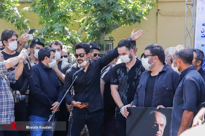 مراسم تشییع و خاکسپاری زنده‌یاد سیروس گرجستانی بازیگر سینما و تلویزیون ایران