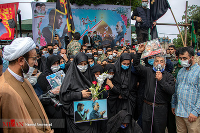 حضور مردم شهید پرور ساری در مراسم تشییع پیکر‌های مطهر شهیدان مدافع حرم سعید کمالی و علی جمشیدی