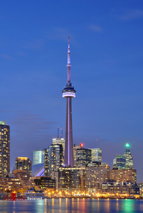 برج سی ان - مرکز شهر تورنتو کشور کانادا 