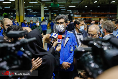 بازدید نمایندگان مردم در مجلس شورای اسلامی از خط تولید ایران خودرو