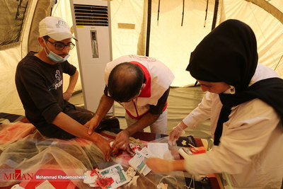 پذیرش بیماران در بیمارستان صحرایی هلال احمر در بیروت