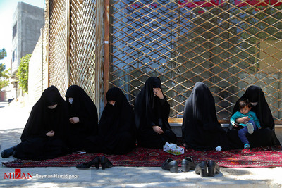 پویش هر کوچه یک حسینیه با رعایت پروتکل‌های بهداشتی در محله‌های مختلف شهر بجنورد استان خراسان شمالی