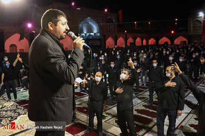 مراسم عزاداری شب عاشورای حسینی (ع) در مسجد جامع استان زنجان