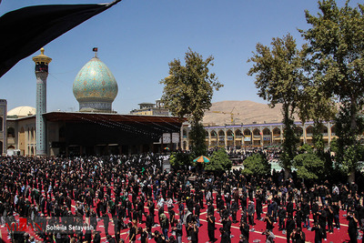 مراسم عزاداری عاشورای حسینی (ع) در حرم مطهر شاهچراغ (ع) - شیراز
