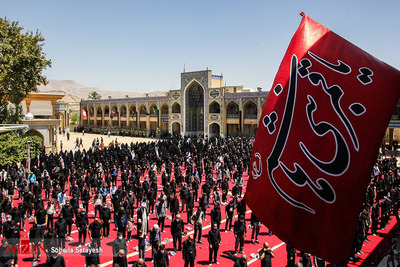 مراسم عزاداری عاشورای حسینی (ع) در حرم مطهر شاهچراغ (ع) - شیراز