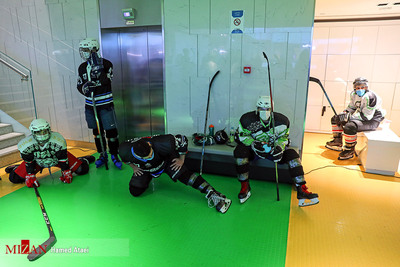 مسابقات انتخابی تیم ملی هاکی روی یخ مردان