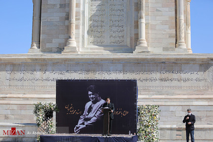 مراسم تشییع استاد محمدرضا شجریان در طوس