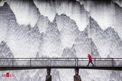 آبشار ، عکاس : Andrew McCaren
