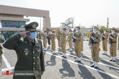 سرلشکر سید عبدالرحیم موسوی فرمانده کل ارتش در مراسم رونمایی از ادوات و تجهیزات بازتولید شده نیروی زمینی ارتش

