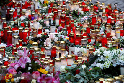 مراسم یادبود کشته شدگان در تیراندازی وین-اتریش.