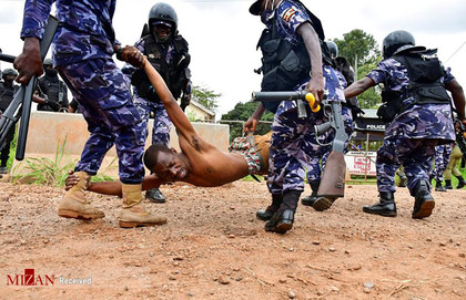 دستگیری طرفداران رئیس جمهور اوگاندا.