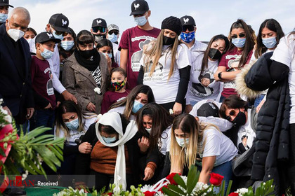 مراسم خاکسپاری بیمار کرونایی در اسپانیا.