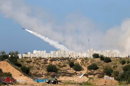 پرتاب راکت در غزه. 