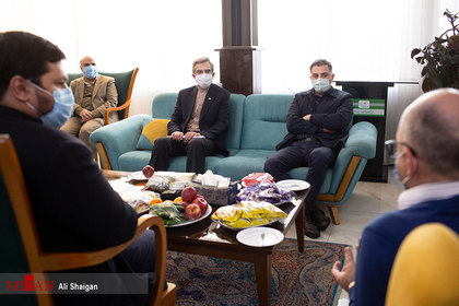 بازدید دبیر ستاد حقوق بشر از مراحل پیشرفت تست انسانی واکسن ایرانی کرونا
