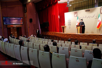 دیدار رئیس قوه قضاییه با نخبگان و نمایندگان اقشار مختلف سمنان
