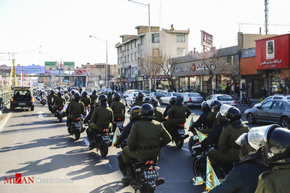 رژه موتور سواران نیروی‌های مسلح به مناسبت سالروز ورود امام خمینی (ره) به کشور