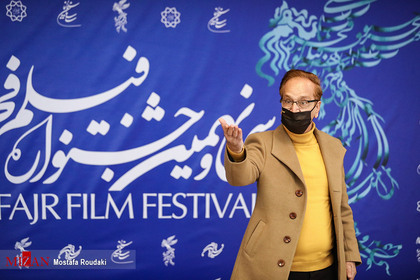 محمد الهی بازیگر ، در هفتمین روز از سی و نهمین جشنواره فیلم فجر
