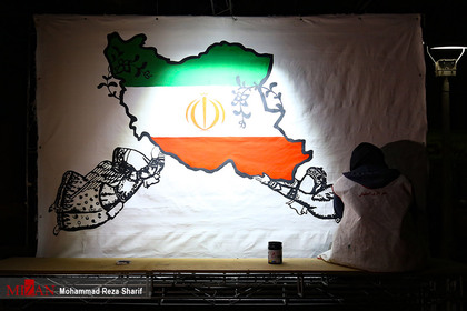 نورافشانی سالگرد پیروزی انقلاب اسلامی - اصفهان
