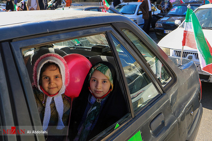 راهپیمایی خودرویی به مناسبت ۲۲ بهمن در مشهد