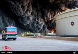 آتش سوزی در پی حملات داعش به مخازن نفتی لیبی