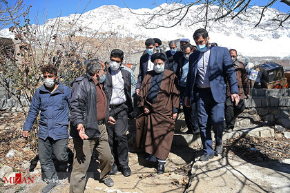 بازدید رئیس قوه قضاییه از مناطق زلزله زده سی سخت

