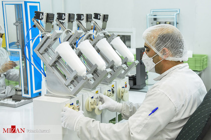 افتتاح نخستین خط تولید قطعات مجموعه دیالیز با پلیمر در هلال‌احمر
